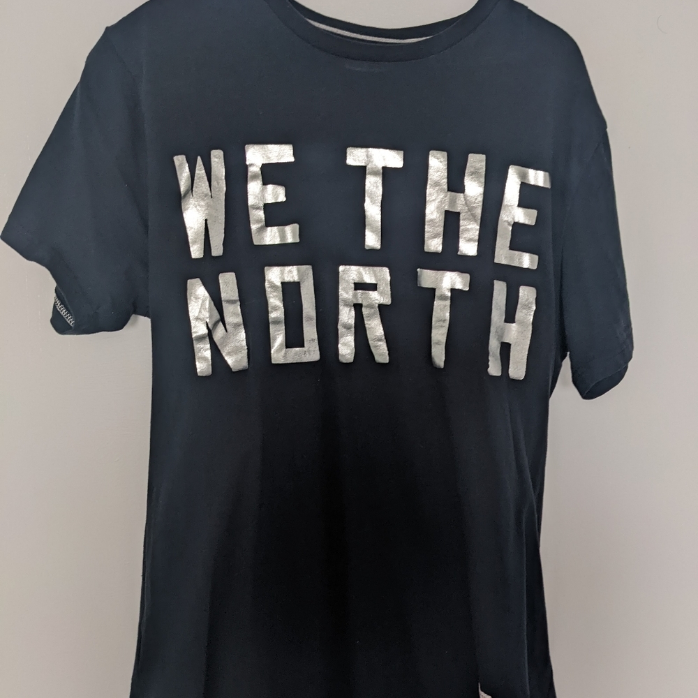 We The North Raptors Mitchell and Ness Black T-shirt, size L